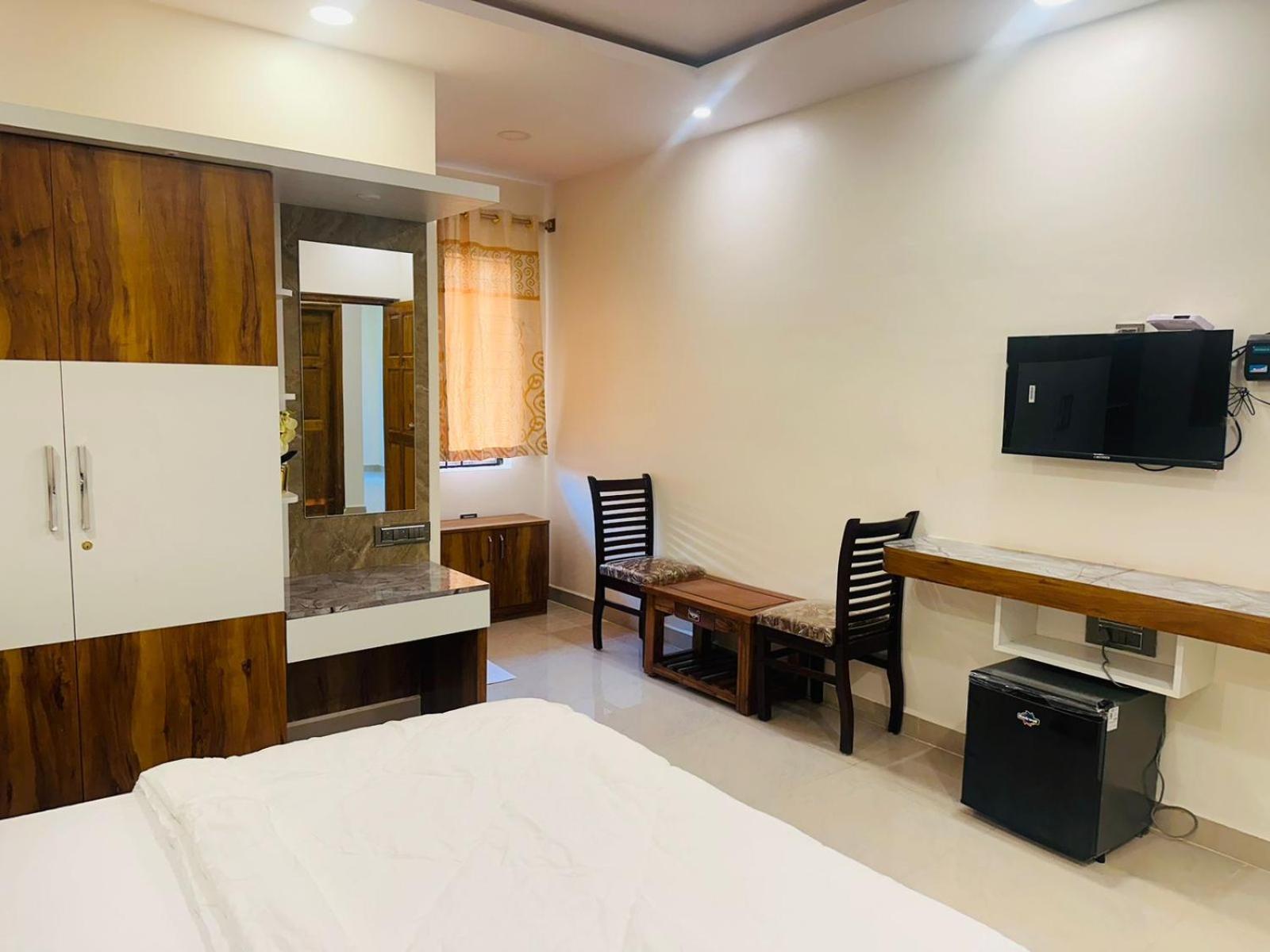 Yatri Nivas Sagara Hotel Exterior foto